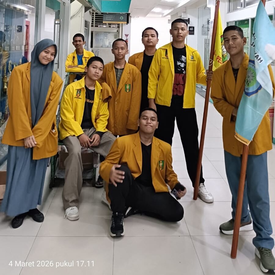 Semarak Berbagi, Anak-Anak IPM SMK Muhammadiyah 1 Jakarta Siap Sedia Sebarkan Takjil